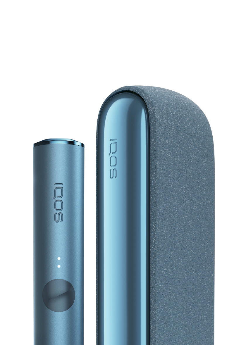 Azure Blue IQOS ILUMA holder and pocket charger.